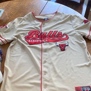 Chicago Bulls Basketball Beige Jersey